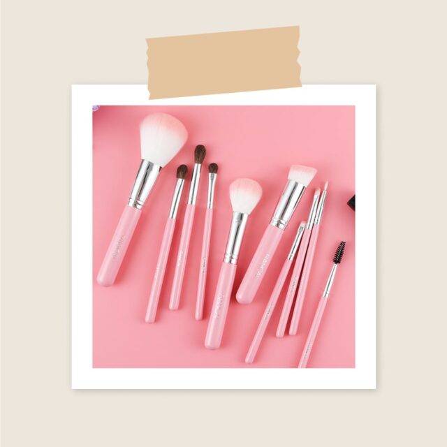 The Ultimate 10-Piece Pink Makeup Brush Set Bestsellis https://bestsellis.com https://bestsellis.com/the-ultimate-10-piece-pink-makeup-brush-set/